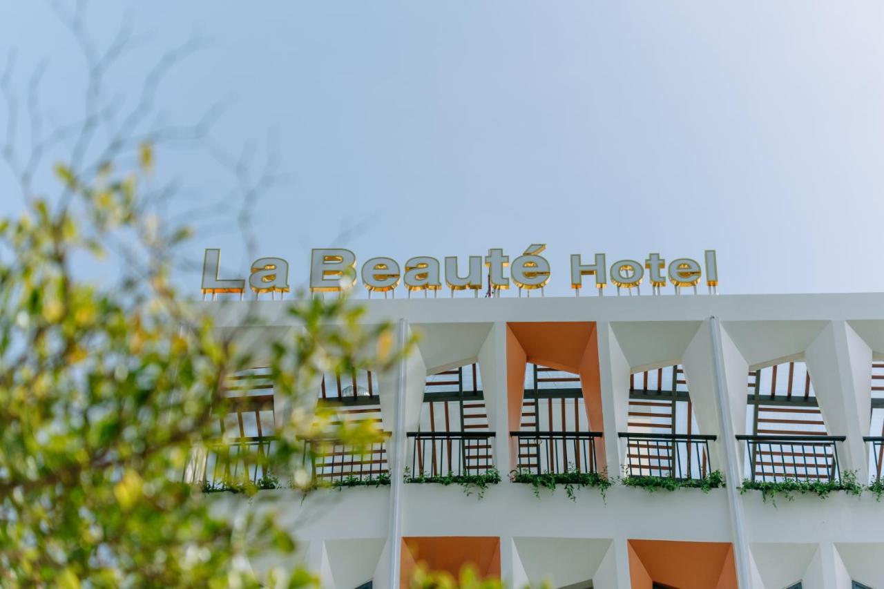 La Beaute Hotel Quy Nhon Bagian luar foto