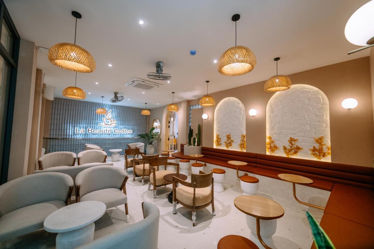 La Beaute Hotel Quy Nhon Bagian luar foto